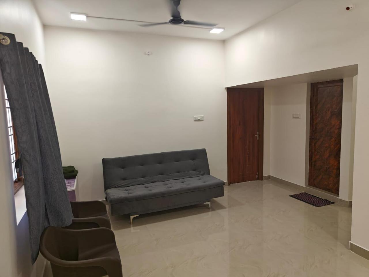 Thirunallar Heaven Homes Tirunallar Buitenkant foto