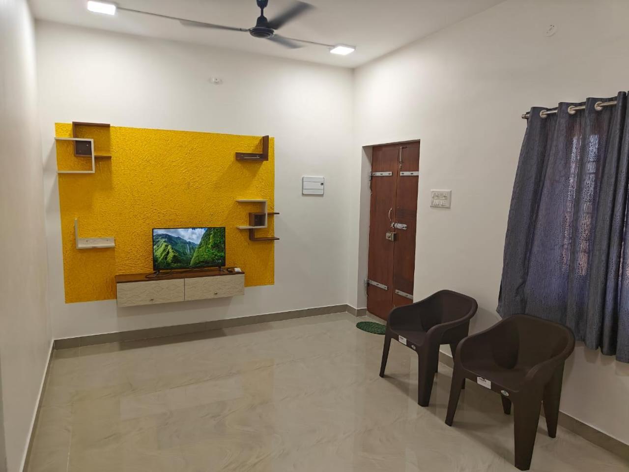 Thirunallar Heaven Homes Tirunallar Buitenkant foto
